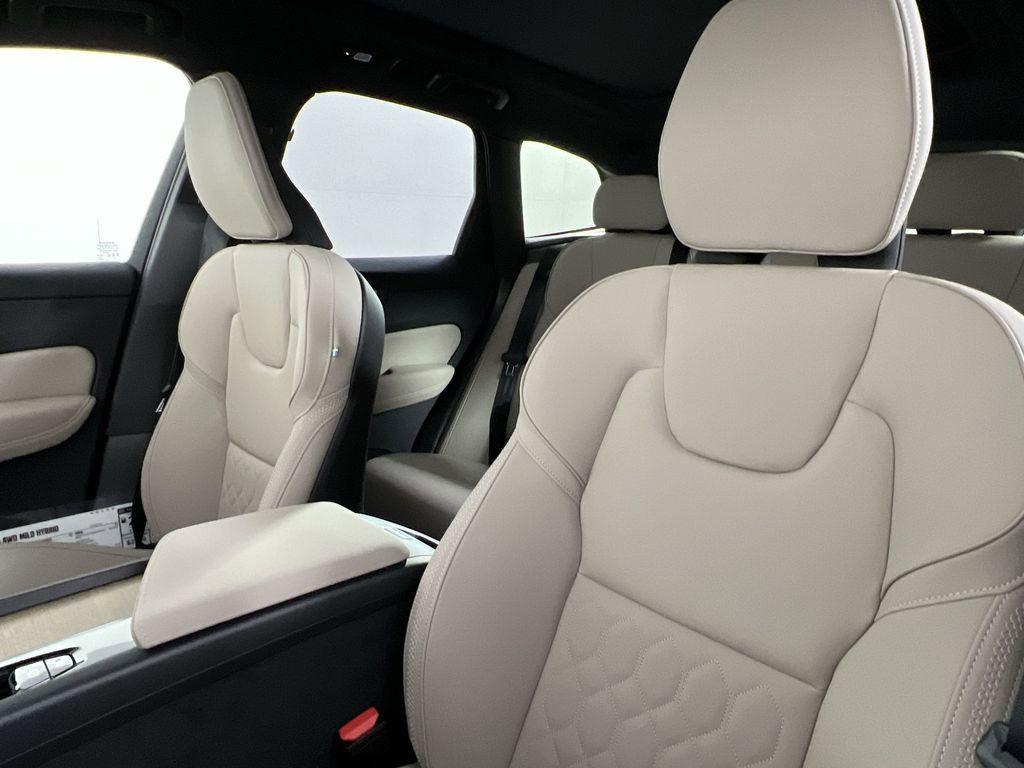 2026 Volvo XC60 B5 PLUS 缩略图 11