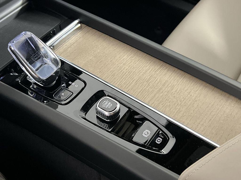 2026 Volvo XC60 B5 PLUS 缩略图 18
