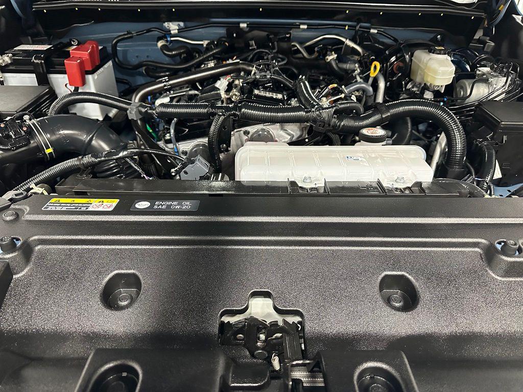 2025 Toyota 4RUNNER SR5 thumbnail 64