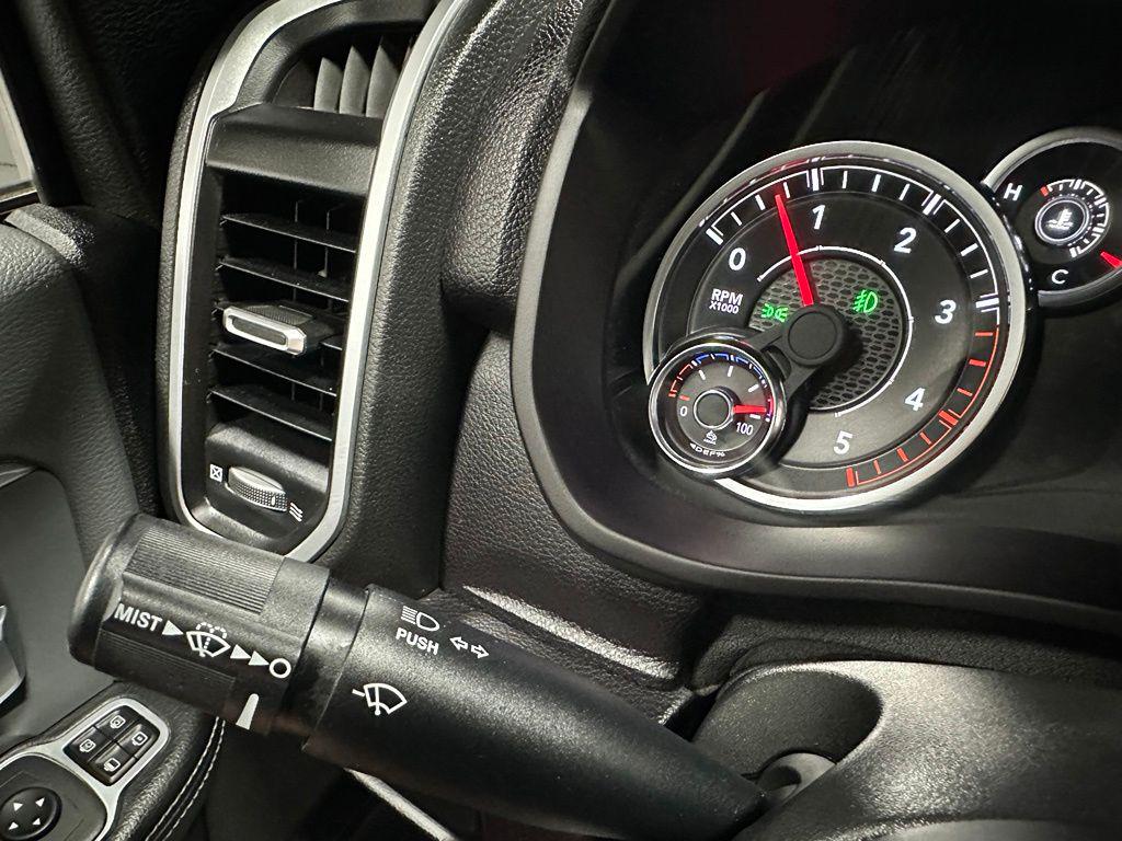 صورة مصغرة 20 لـ 2023 RAM 2500 BIG HORN CREW CAB 4X4 6'4' BOX