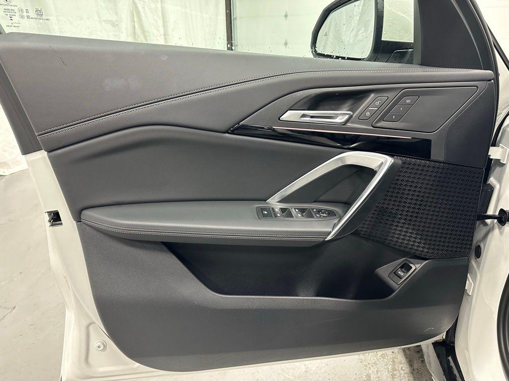 BMW X1 XDRIVE28I - 8