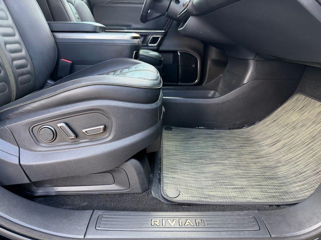 2023 Rivian R1S ADVENTURE 照片 16