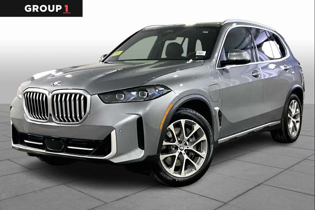 New 2026 BMW X5 PHEV xDrive50e