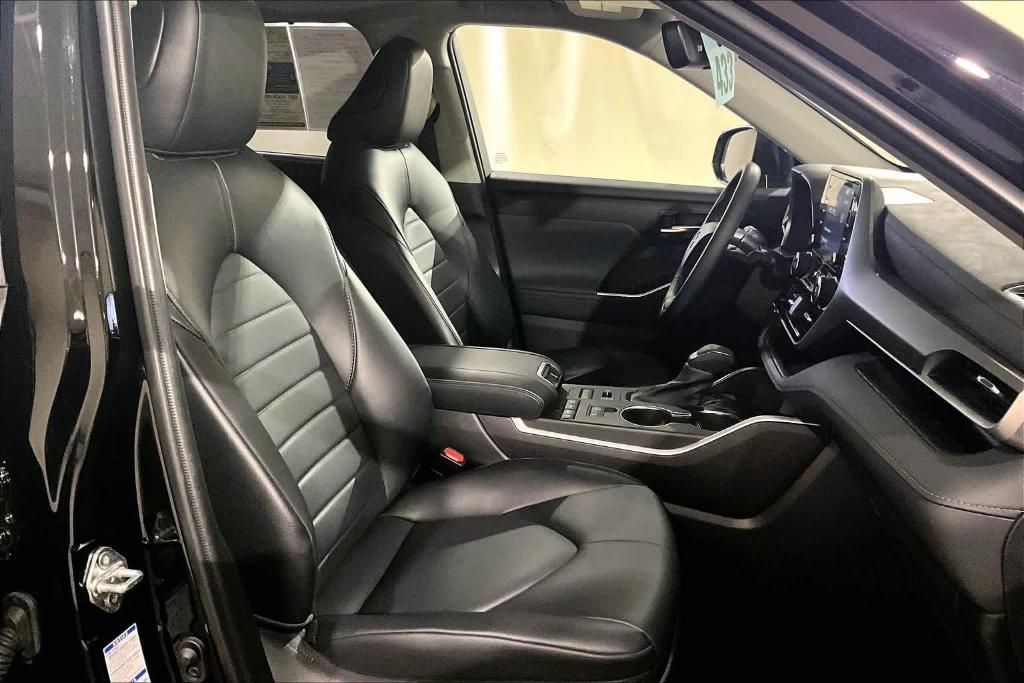 TOYOTA HIGHLANDER - 7