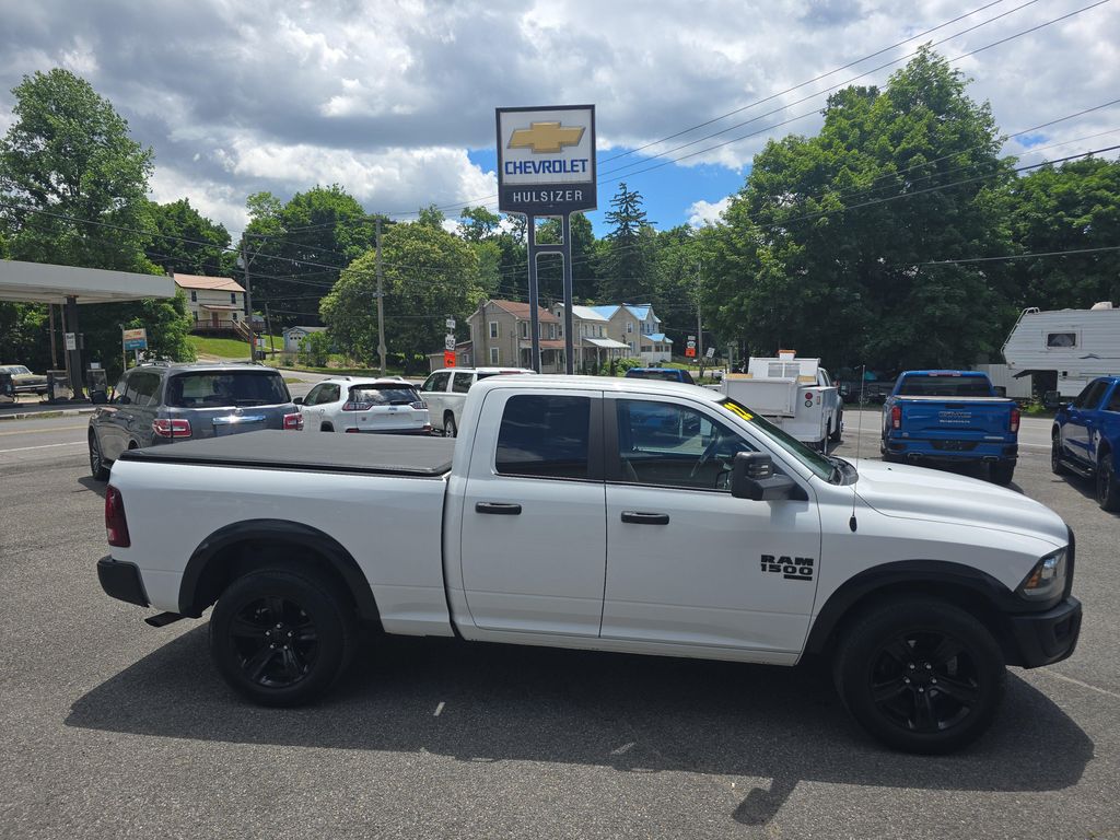 2022 RAM 1500 CLASSIC WARLOCK QUAD CAB 4X4 6'4' BOX — фото 7