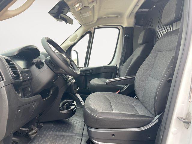 2025 RAM PROMASTER 2500 BASE — фото 9