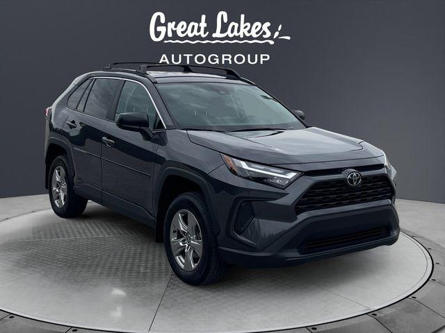 2025 Toyota RAV4 HYBRID LE — фото 7