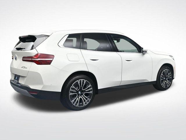 صورة 4 لـ 2026 BMW X3 30 XDRIVE