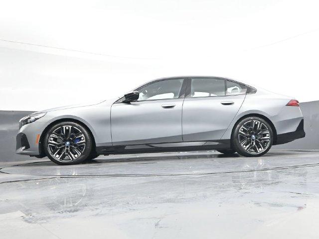 صورة مصغرة 35 لـ 2025 BMW I5 M60