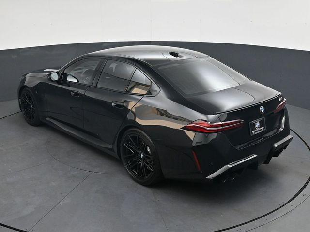 صورة مصغرة 30 لـ 2026 BMW M5 BASE