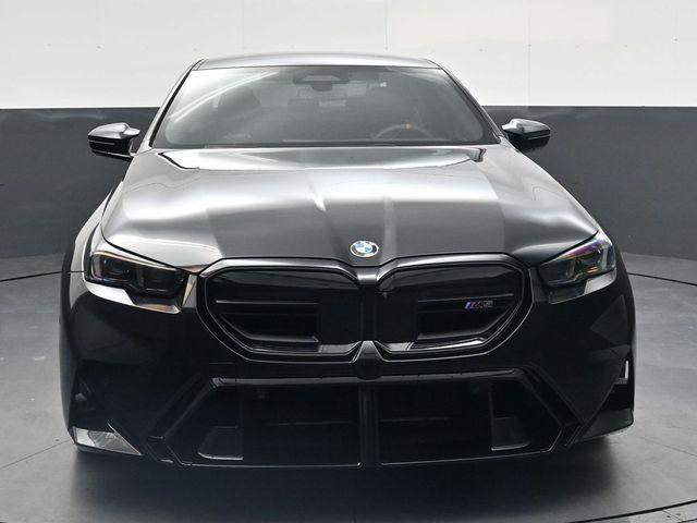 صورة 11 لـ 2026 BMW M5 BASE