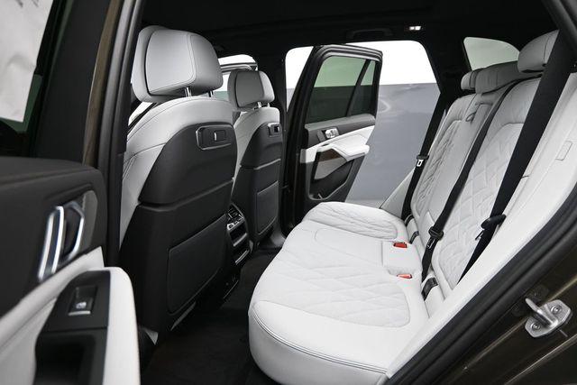 صورة مصغرة 17 لـ 2026 BMW X5 XDRIVE40I
