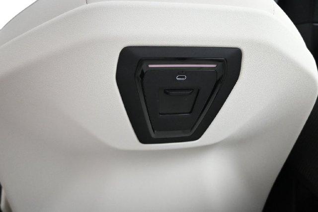 2027 BMW 550E 550E XDRIVE — миниатюра 17