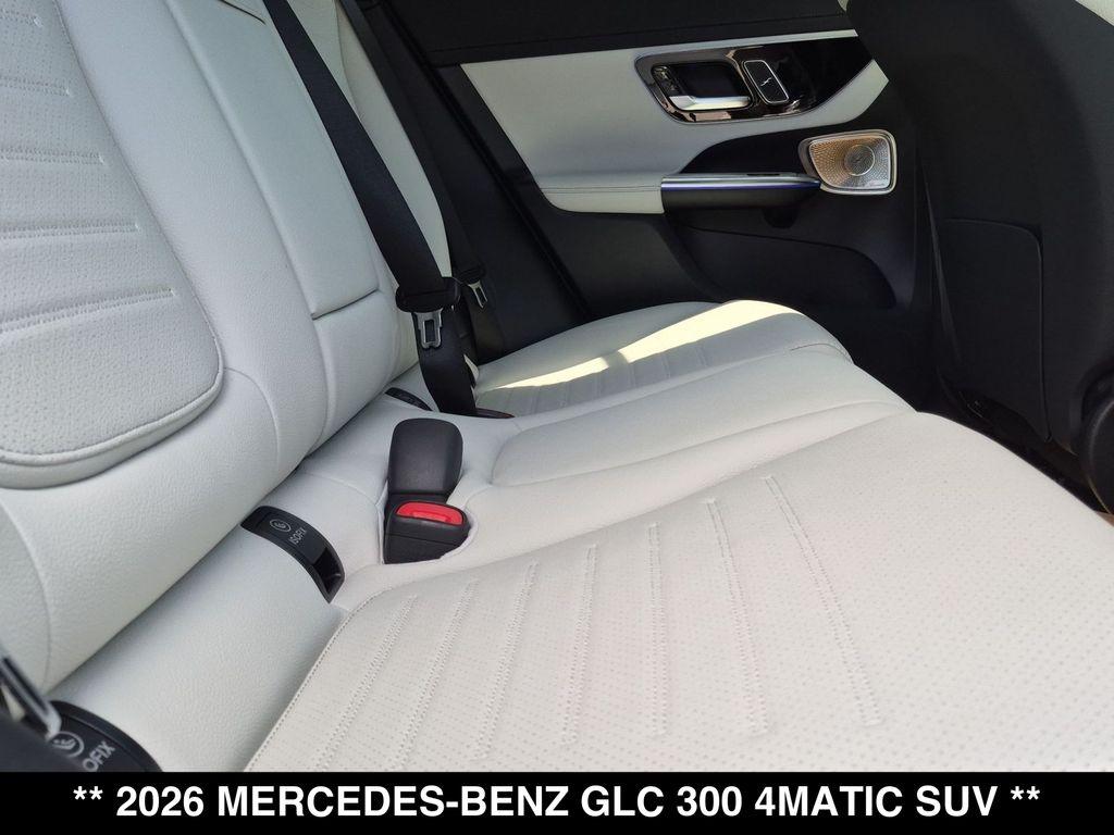 2026 Mercedes-BENZ GLC — миниатюра 17