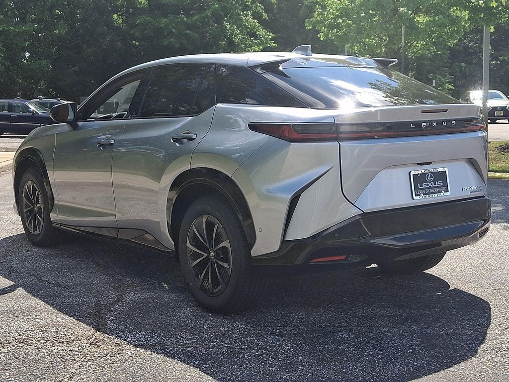 صورة 3 لـ 2026 Lexus RZ 450E PREMIUM
