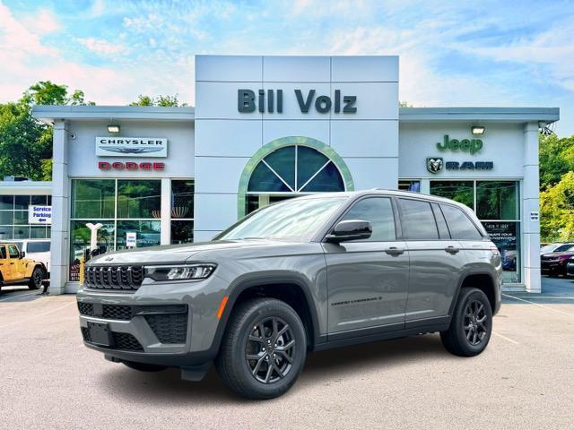 New 2027 Jeep Grand Cherokee Laredo