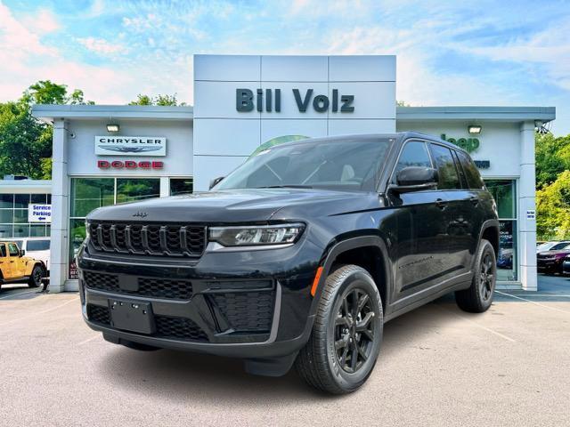 New 2026 Jeep Grand Cherokee Laredo