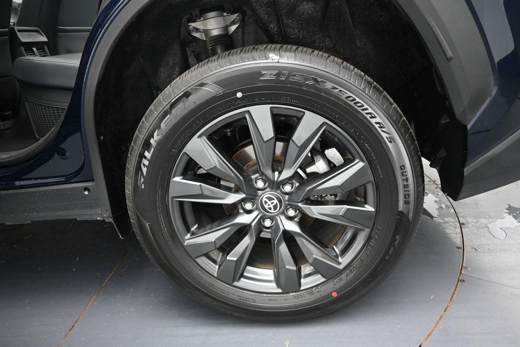 صورة مصغرة 40 لـ 2026 Toyota RAV4 XLE PREMIUM
