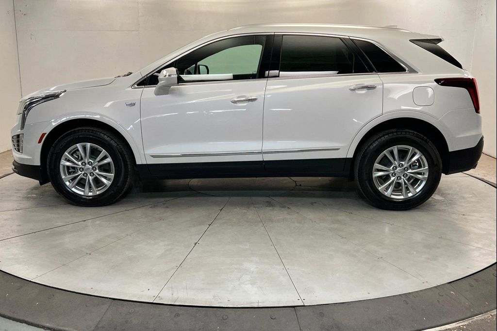 2025 Cadillac XT5 LUXURY — фото 2