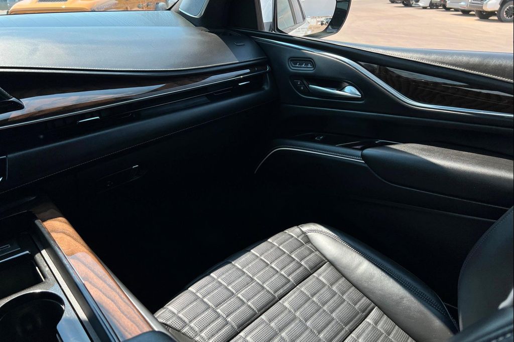 2024 Cadillac ESCALADE SPORT PLATINUM — фото 10