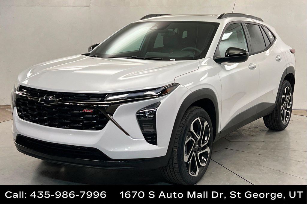 New 2026 Chevrolet Trax FWD 2RS