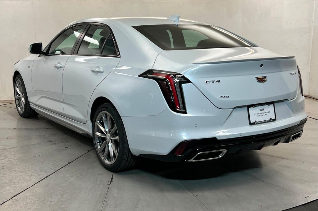 صورة 3 لـ 2026 Cadillac CT4 SPORT RWD