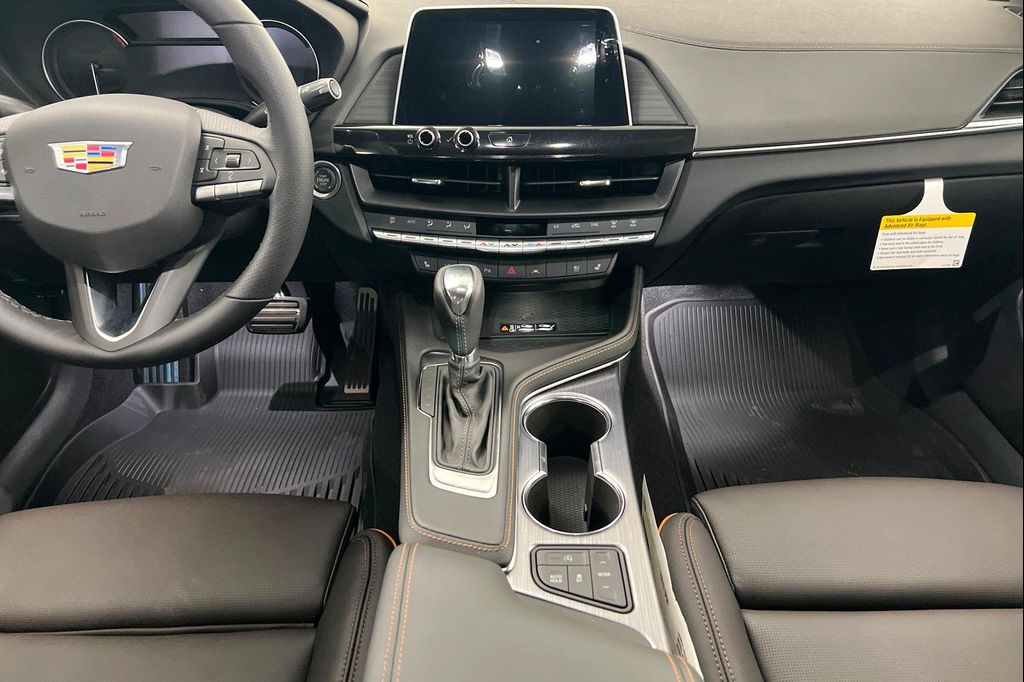 صورة 13 لـ 2026 Cadillac CT4 SPORT RWD