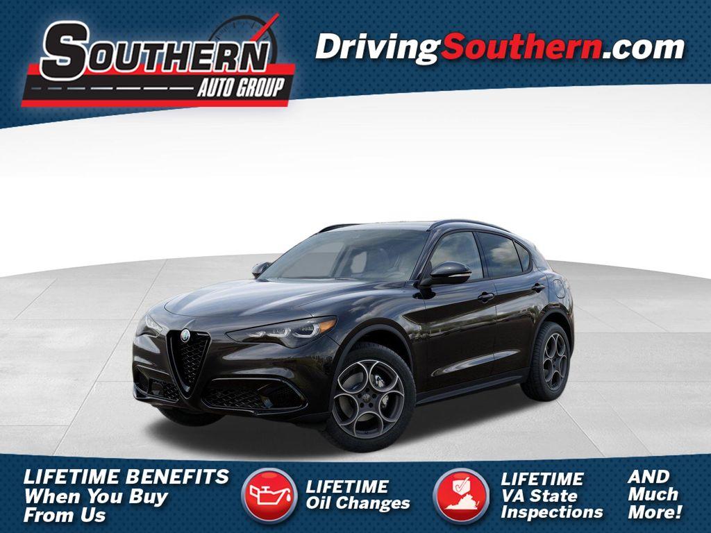 New 2025 Alfa Romeo Stelvio Base