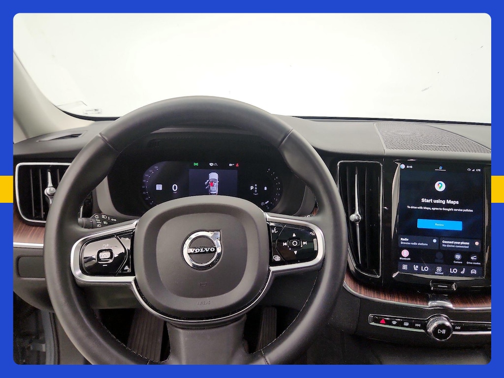 2024 Volvo XC60 B5 PLUS DARK THEME — фото 7