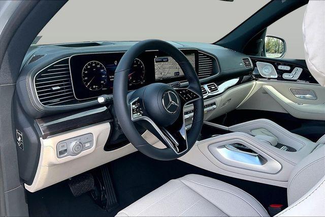 MERCEDES-BENZ GLS - 8