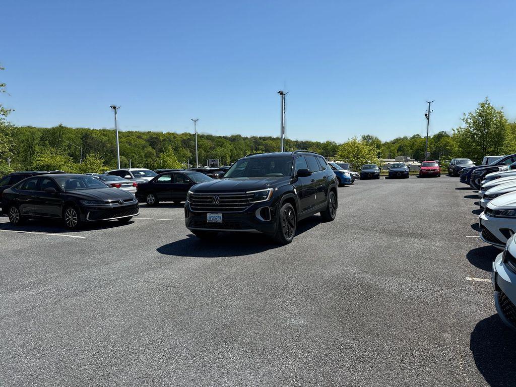 New 2026 Volkswagen Atlas 2.0T SE w/Technology 4MOTION