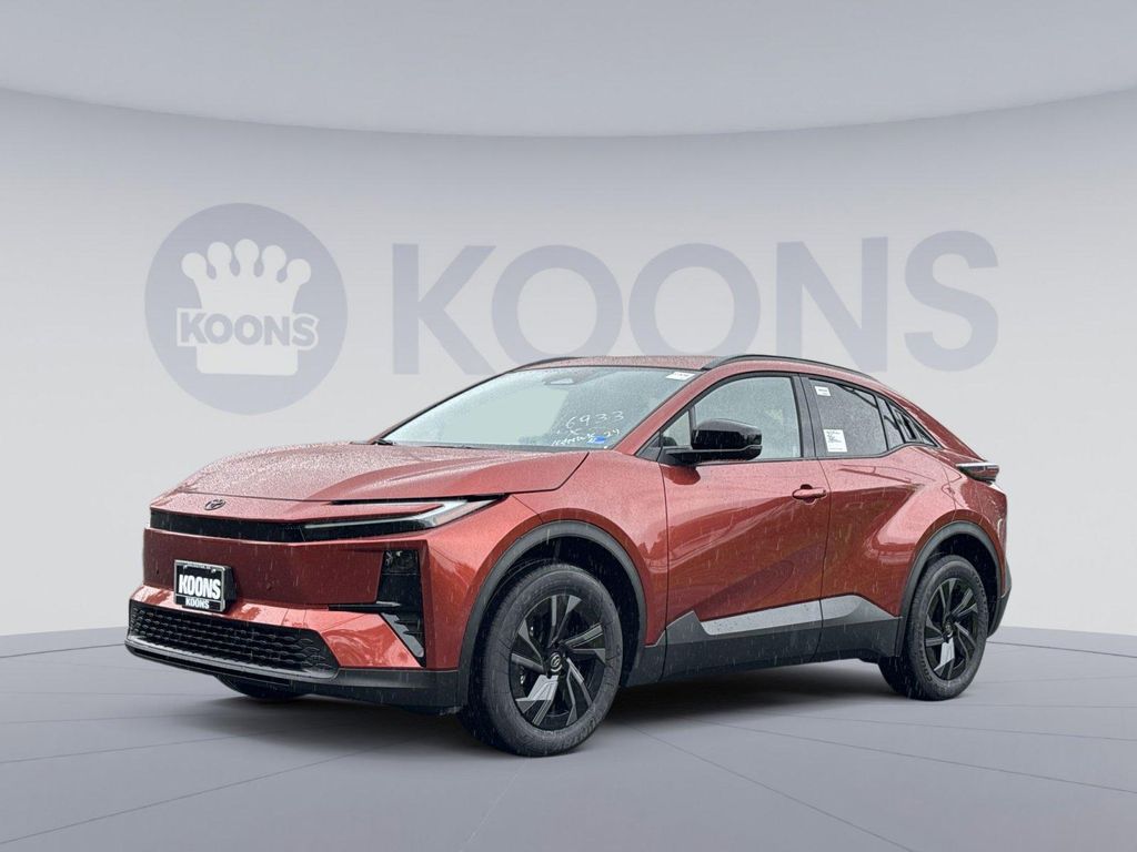 New 2026 Toyota C-HR SE