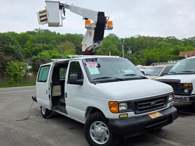 2005 Ford E350 Super Duty