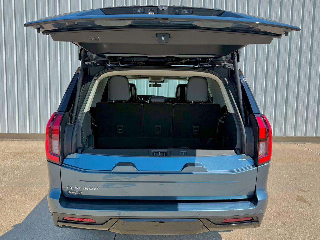 2027 FORD EXPEDITION PLATINUM — миниатюра 21
