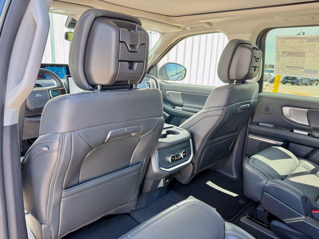 2027 FORD EXPEDITION PLATINUM — миниатюра 14