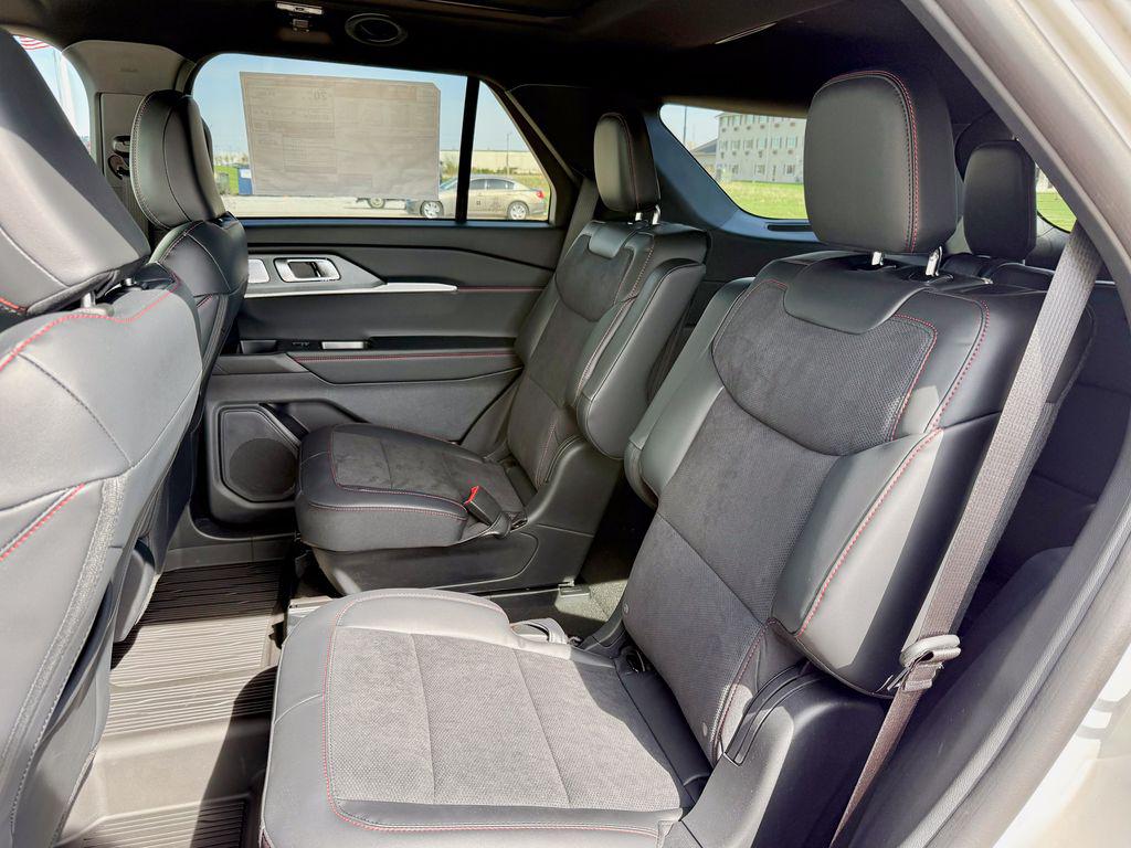 2026 FORD EXPLORER ST 缩略图 12