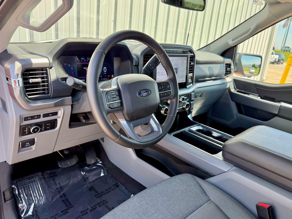 صورة 10 لـ 2024 FORD F-150 XLT