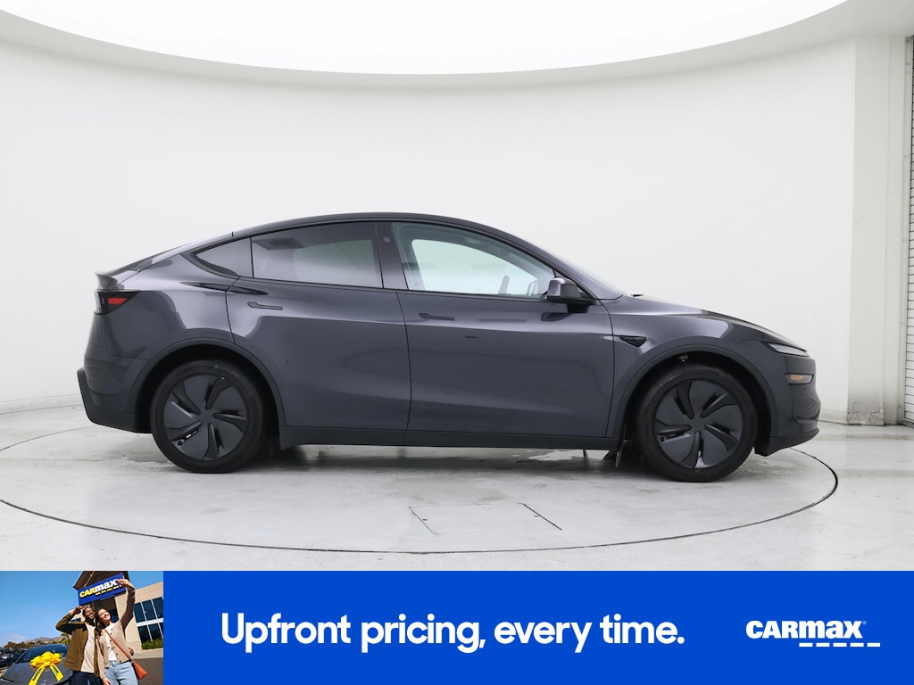 TESLA MODEL Y LONG RANGE - 9
