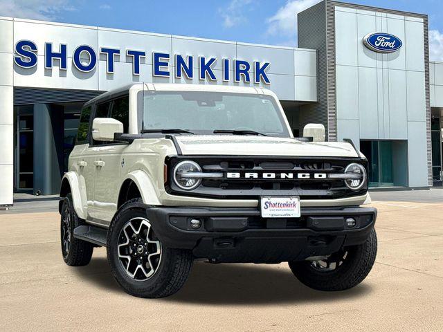 New 2025 Ford Bronco Outer Banks