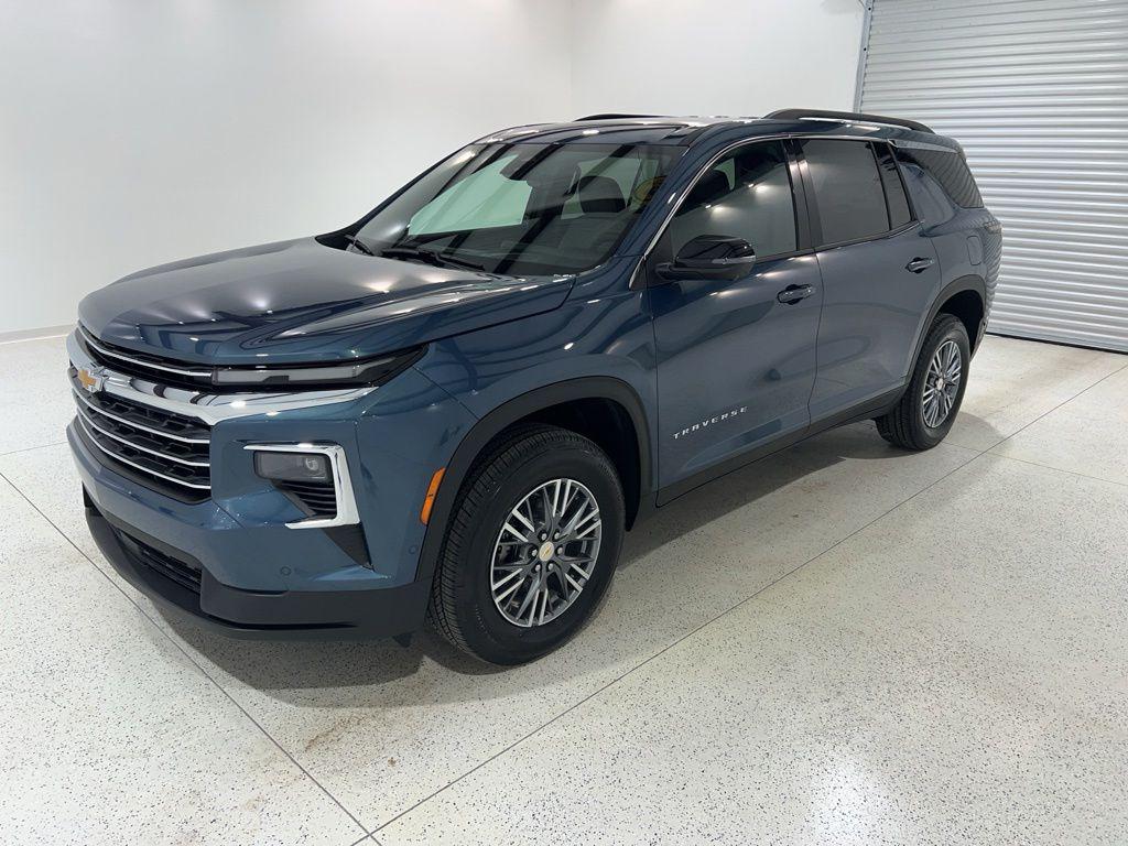 New 2026 Chevrolet Traverse LT