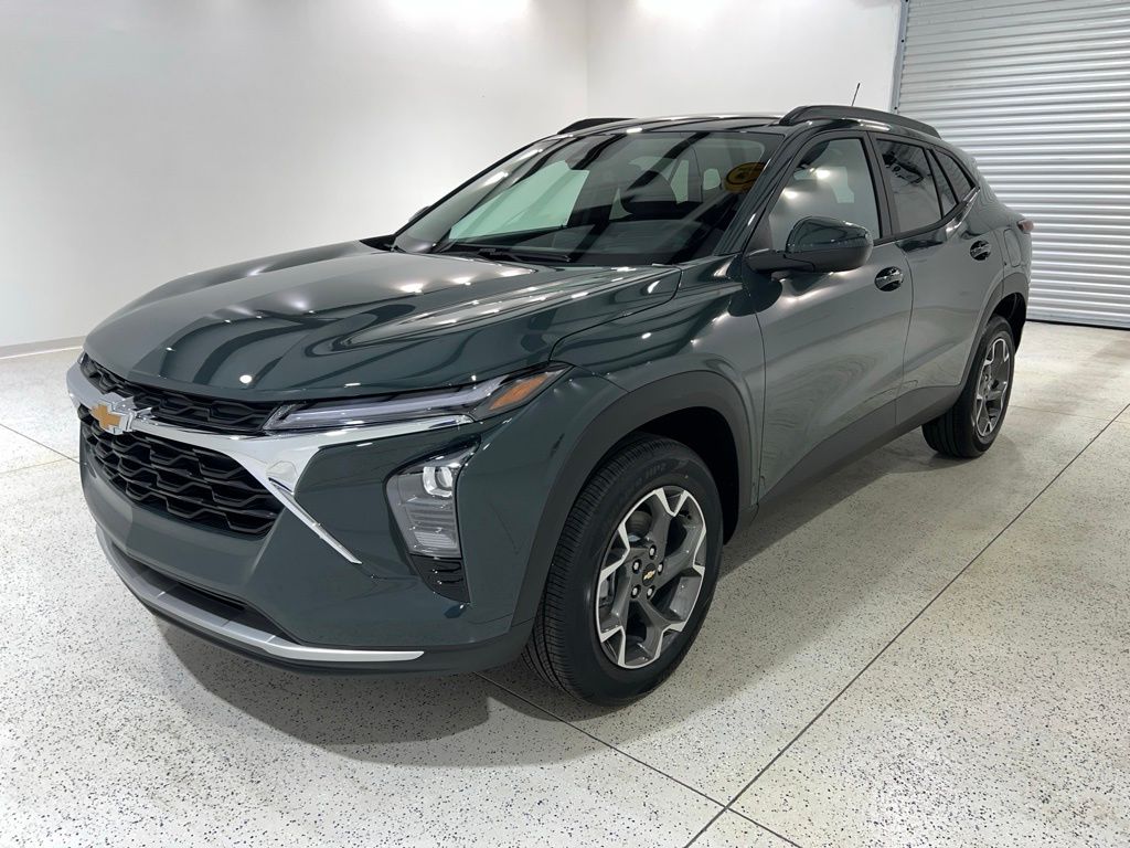 New 2026 Chevrolet Trax LT