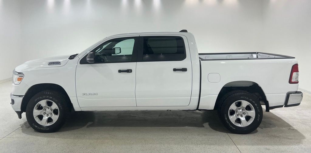 2024 RAM 1500 BIG HORN 照片 2