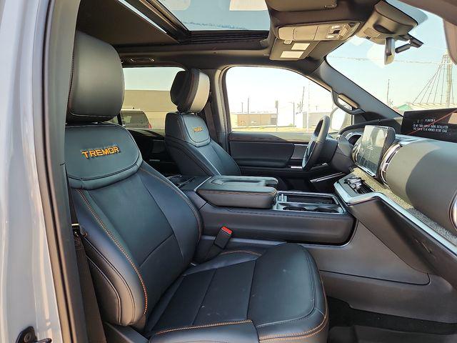 2027 FORD EXPEDITION TREMOR — миниатюра 19