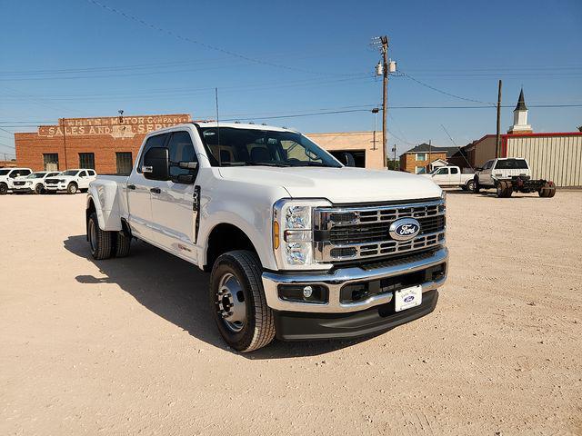 New 2027 Ford F-350 XLT