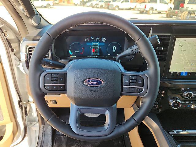 2026 FORD F-350 LARIAT thumbnail 21