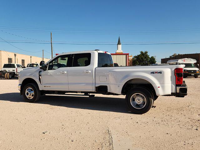 2026 FORD F-350 LARIAT thumbnail 4