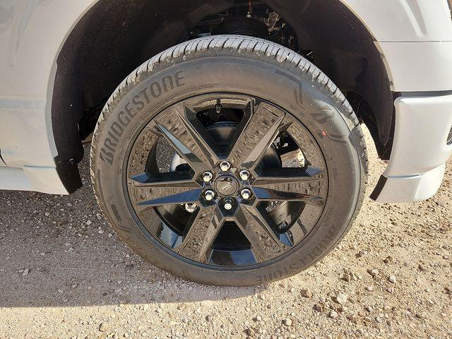 FORD F-150 STX - 9