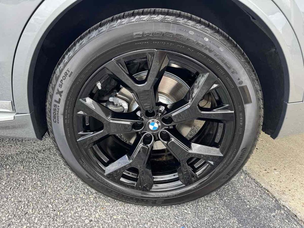 صورة مصغرة 36 لـ 2025 BMW X7 XDRIVE40I