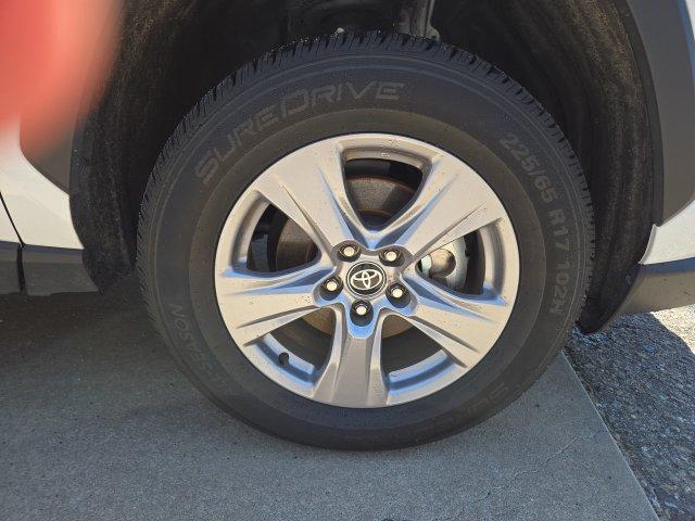 صورة مصغرة 21 لـ 2025 Toyota RAV4 XLE
