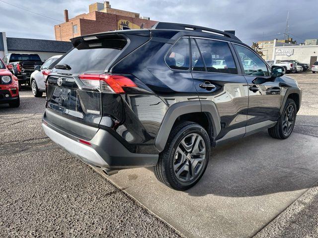 TOYOTA RAV4 - 5